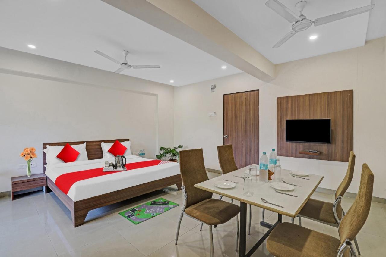 Oyo Flagship Hotel Residency Silvassa Exterior photo